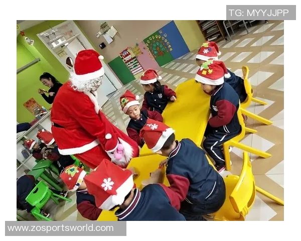 费兰勇敢挑战寒冬晒雪中赤身照庆祝圣诞节欢乐时刻 费兰勇敢挑战寒冬晒雪中赤身照庆祝圣诞节欢乐时刻